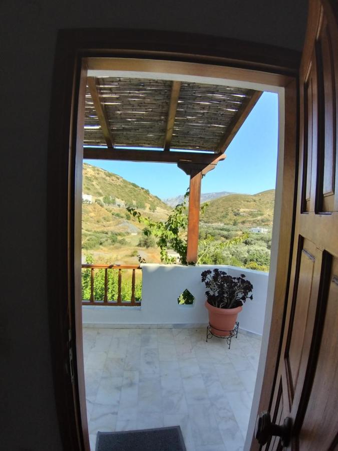 Mavrikou Helen Apartments Skyros Exterior foto