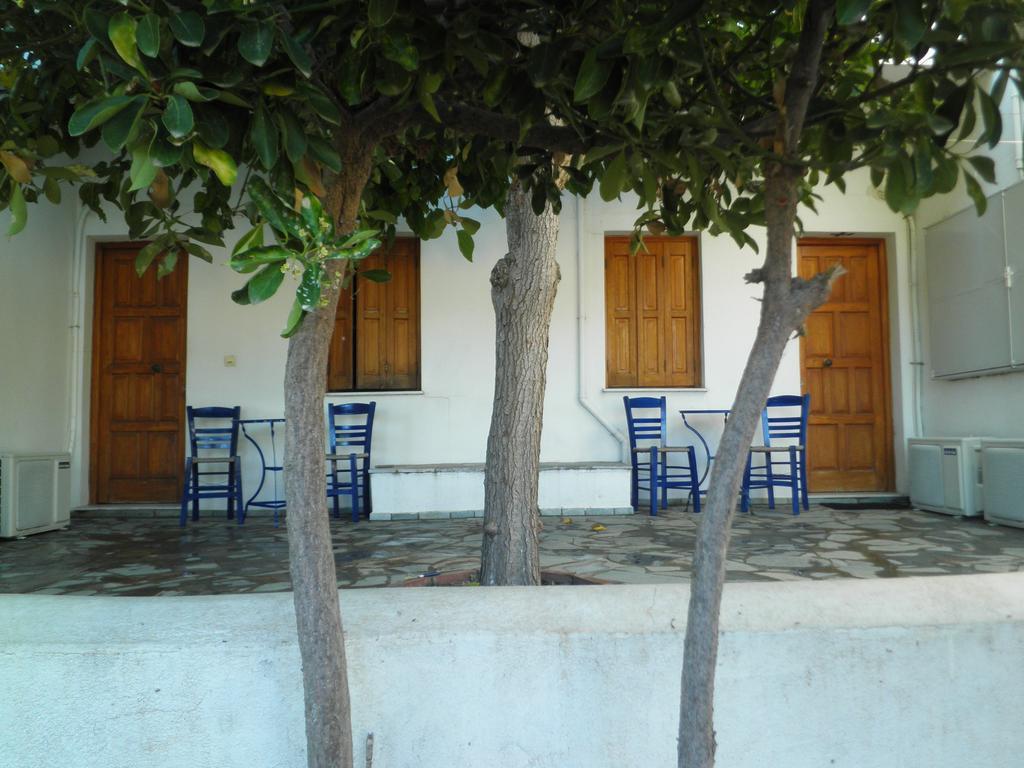 Mavrikou Helen Apartments Skyros Zimmer foto